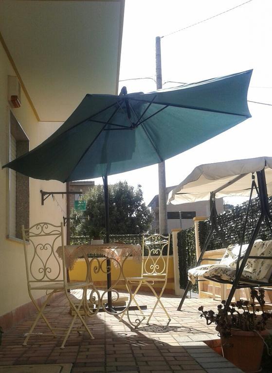Piccolo B Apartment Bosa Bagian luar foto